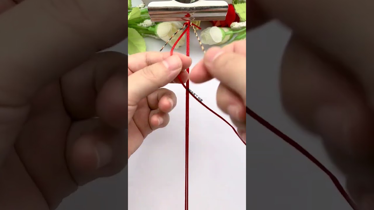 Peaceful bracelets every year, rope knitting tutorial, hand-knitting zero-basis teaching, hand-k