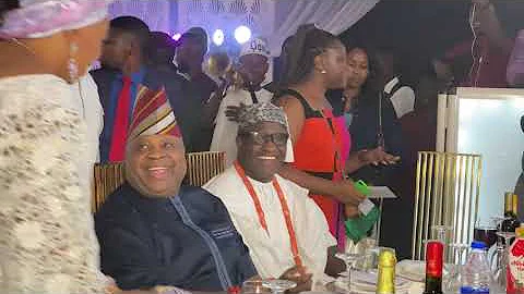 ARRIVAL OF OONI OF IFE AND GOVERNOR ADEMOLA ADELEKE ON STAGE WITH SUNNY ADE AT OLUBORI ANNIVERSARY
