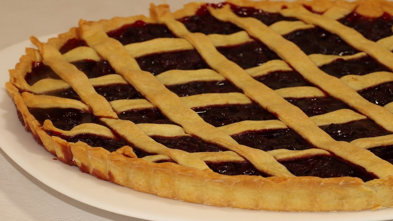 AMERIČKA PITA SA VIŠNJAMA I PUDINGOM OD VANILE