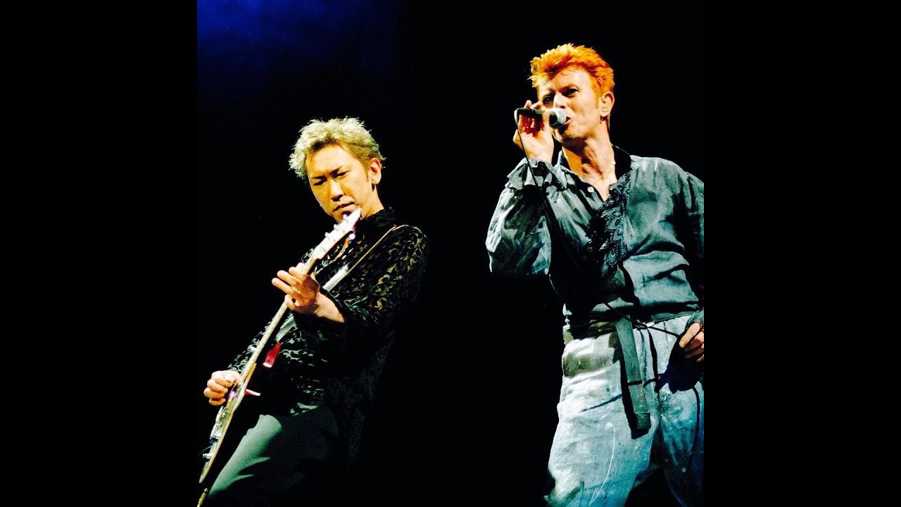 David Bowie feat. Tomoyasu Hotei All the Young Dudes (Live in Tokyo, 6/5/1996) YouTube