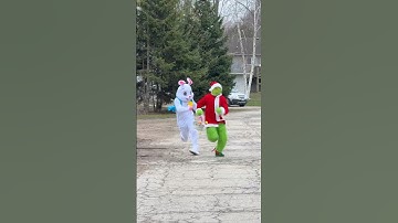 The Grinch VS. The Easter Bunny