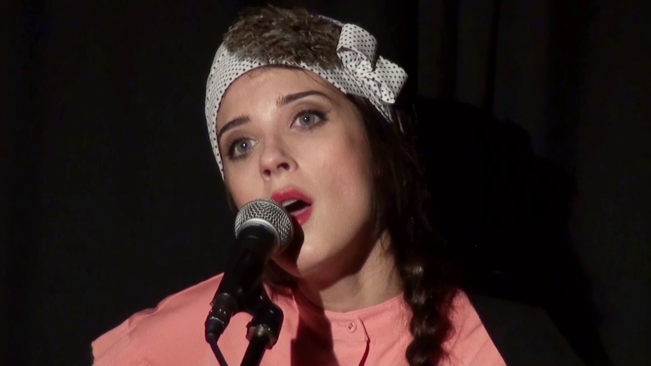 18 ON AND ON Virginia en Bar Mediterraneo - YouTube