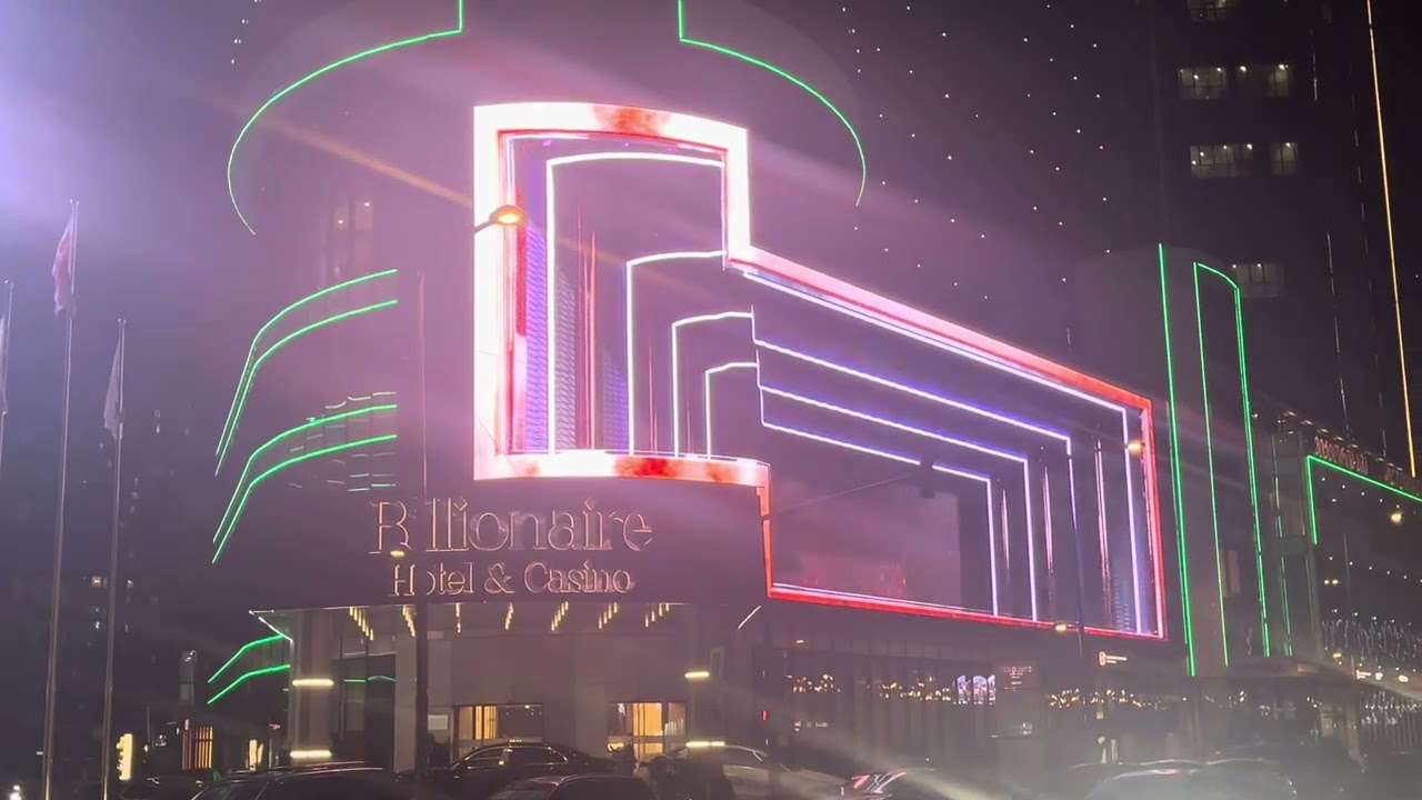 các mệnh giá chip casino 3D casino billboard in Batumi . Billionaire hotel &casino