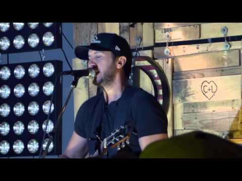 Luke Bryan Kick The Dust Up acoustic live San Antonio, TX 2015