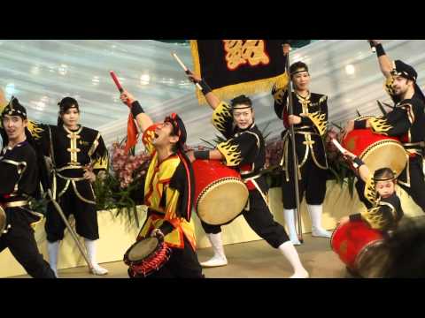 沖縄昇龍祭太鼓の踊り