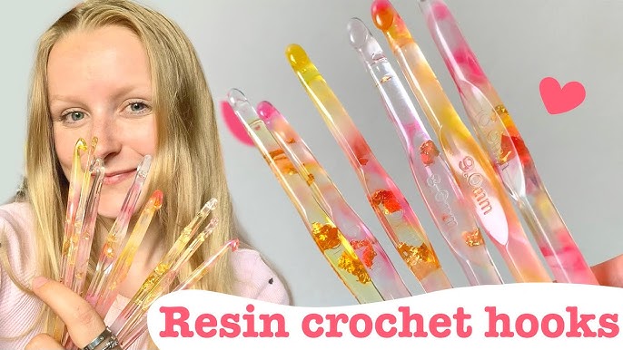 Dyed Eggshells In Resin Crochet Handle with Nine Interchangeable Hooks –  Paul's Hand Turned Creations