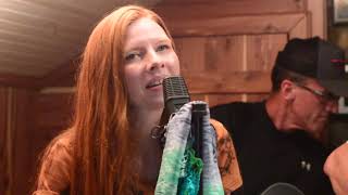 Video-Miniaturansicht von „Don't Dream its Over - Crowded House Cover - Sugar Lime Blue #SundayShoutOut“