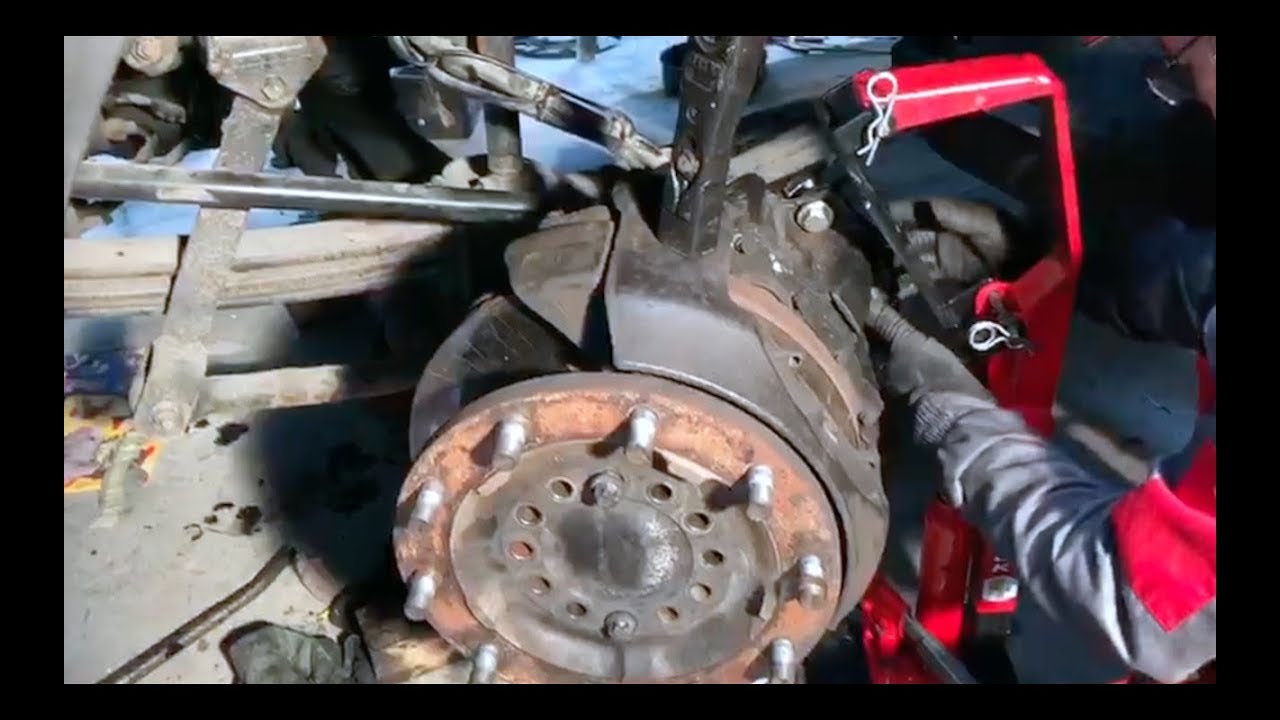 Cambio de disco de freno delantero en camion MAN / FRONT BRAKE DISC Cambio de disco de freno delantero en camion MAN / FRONT BRAKE DISC