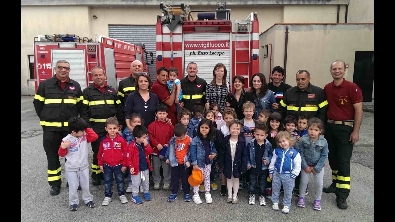 Siderno gli scolari visitano la caserma dei Vigili del Fuoco (by EL)