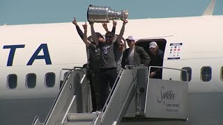 Colorado Avalanche arrive back in Denver after winning Stanley Cup
