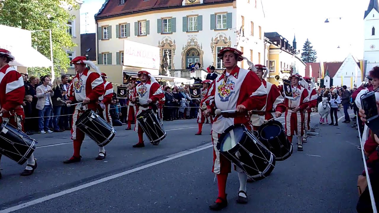 Fanfarenzug Graf Toerring Gernlinden e.V. - YouTube