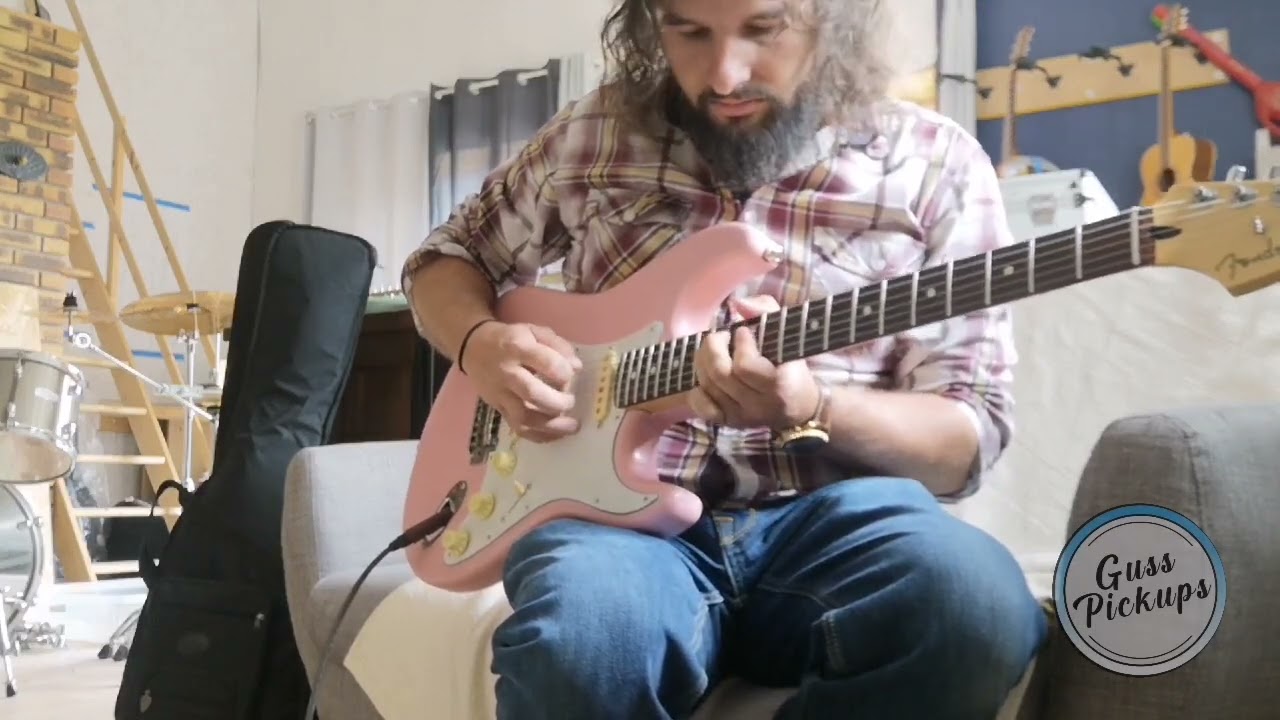 Guss Pickups (Strat 1969) just playing