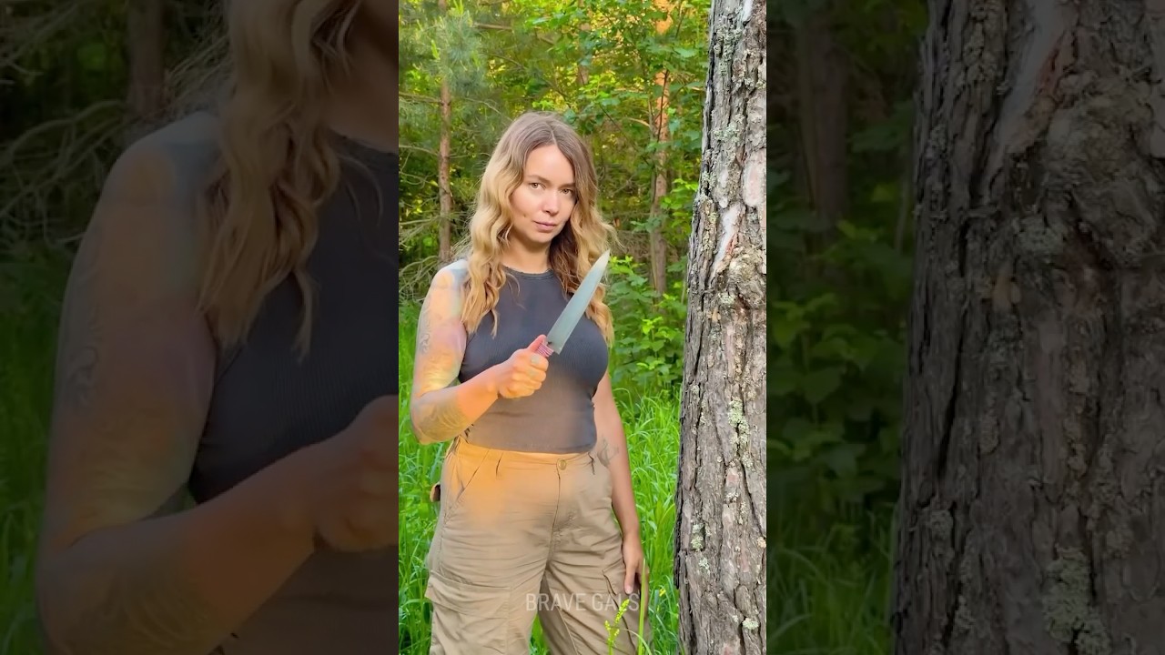 Hack from a beautiful woman! 🔪 