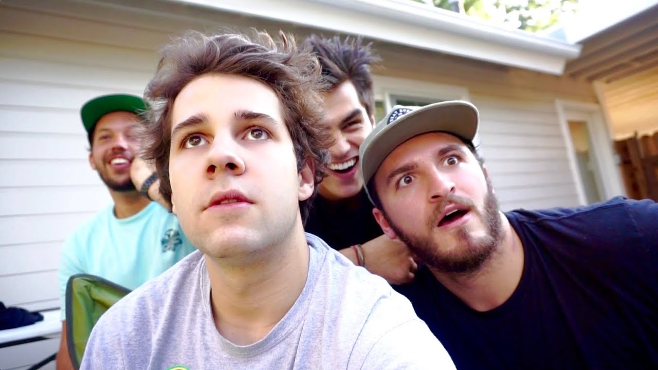 THIS SHOULD NOT BE ON YOUTUBE!!