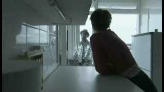 15 Storeys High S02E04 The Plough