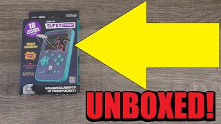Unboxing the Taito Evercade Super Pocket!