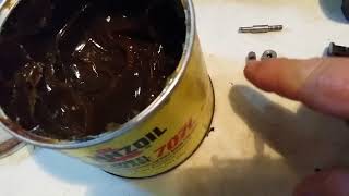 Rebuild the twist throttle on an Evinrude 6 HP Twin. Fast and Easy.
