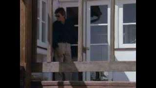 Macgyver - Kitchen Distraction