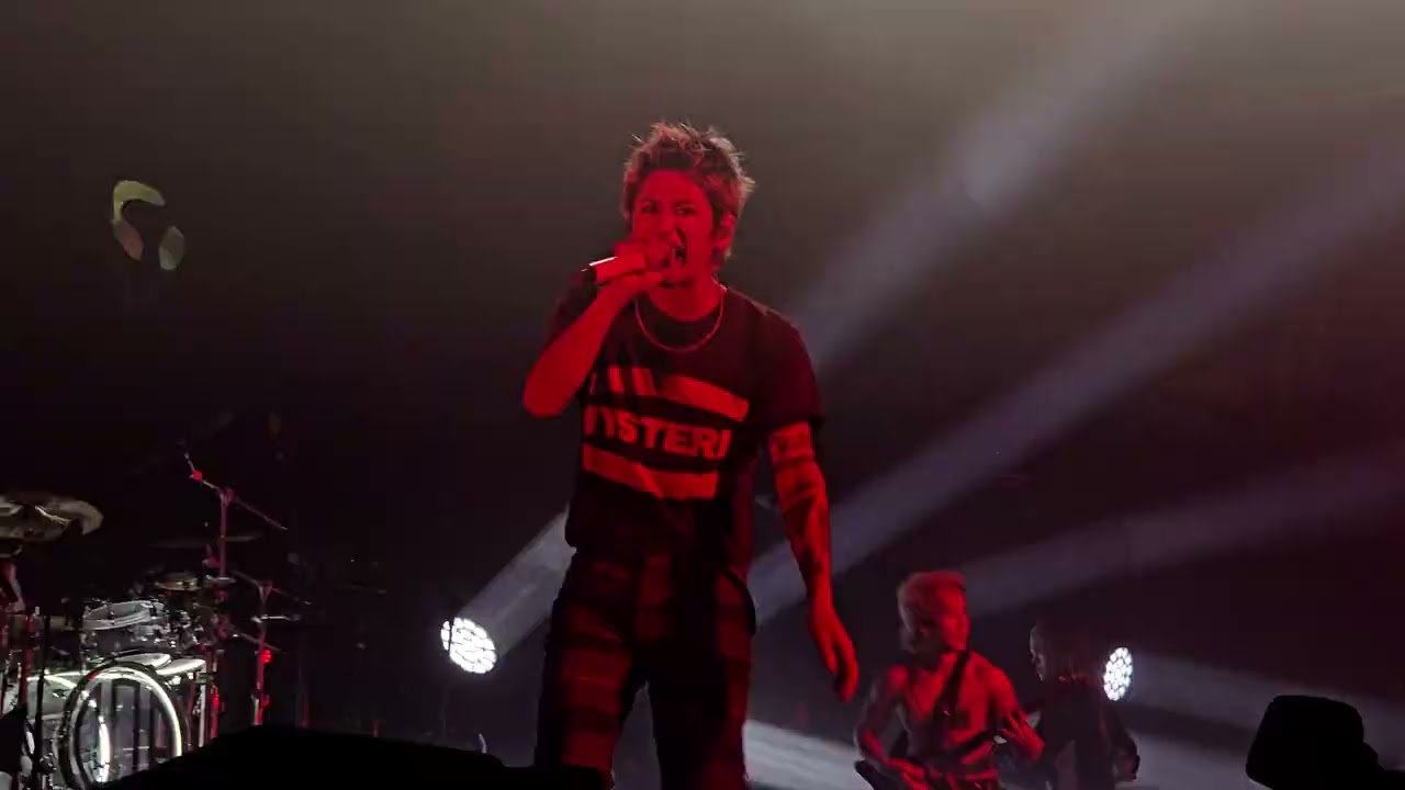 ONE OK ROCK – C.U.R.I.O.S.I.T.Y. (feat. Paledusk) – Zenith, München