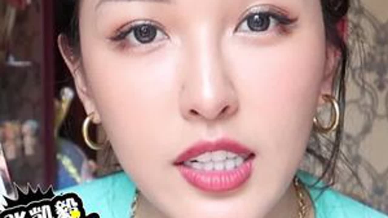 70年代老国货化妆品！！闻一下都是童年...太好玩了！