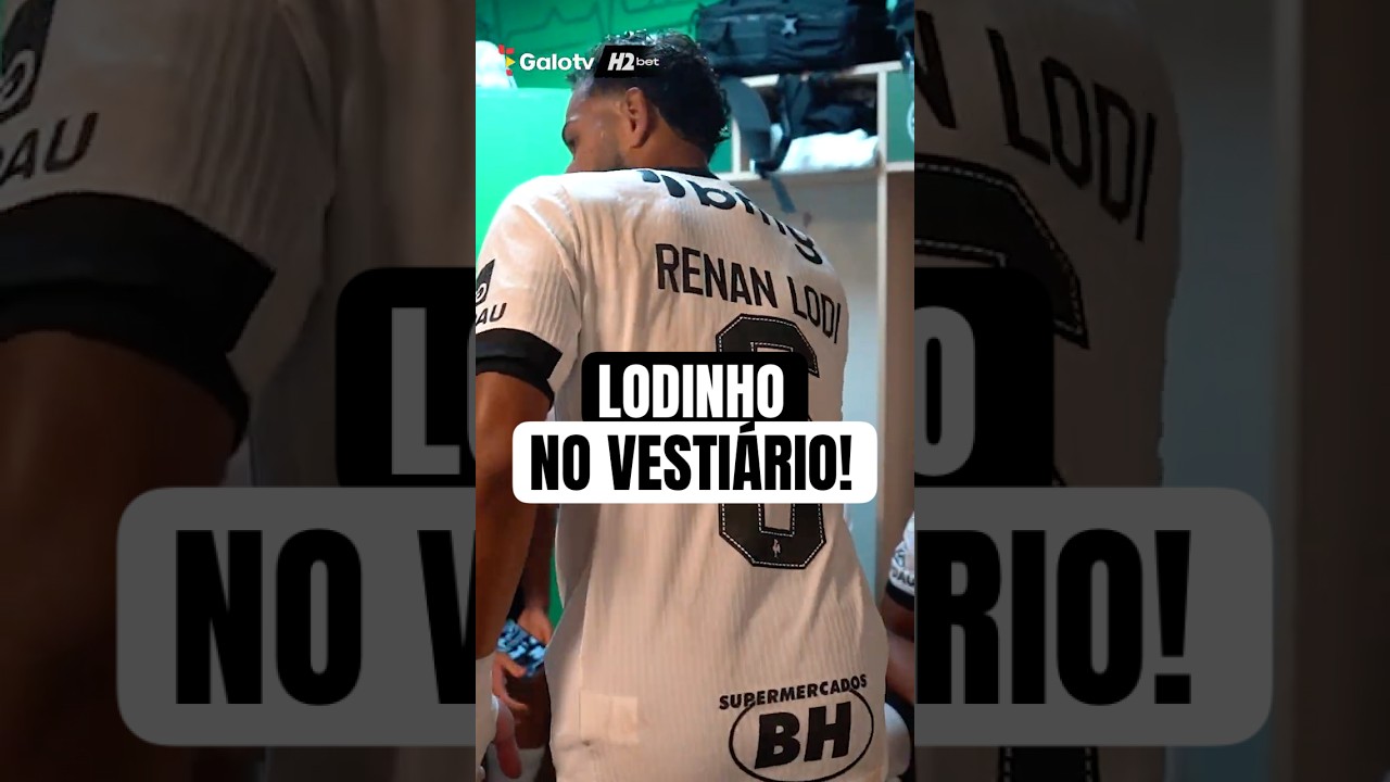 RENAN LODI COMEMORA VITÓRIA COM ELENCO DO GALO