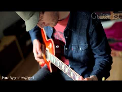 Gibson 2014 Les Paul Standard & 2014 Les Paul Classic electric guitar review demo