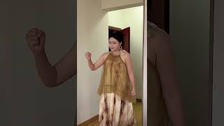 Thumbnail for 没想到出去了一会儿老公就干出这种事!幸好还有这个可以陪着我!#funny#萌娃#夫妻#剧情