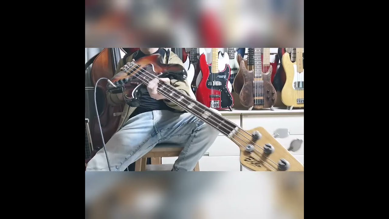 ELK Jazz Bass ビンテージ Vintage Japanese Basses: Elk TSB490 Jazz Bass, circa 1972