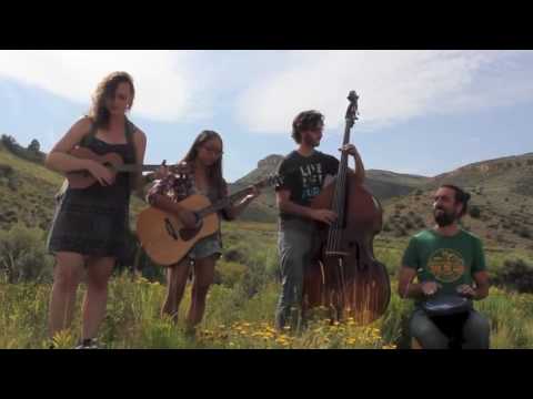 The Crane Wives - Scarecrow Bones (Live)