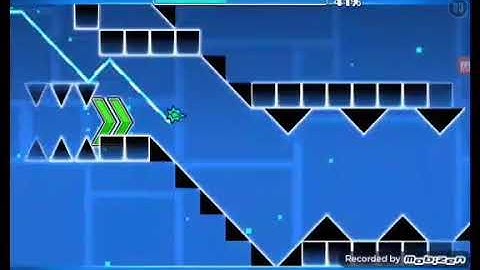 "impossible layout" by GamerCreeper757 | Geometry Dash