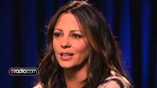 Sara Evans on How 'Slow Me Down' Became the Centerpiece of Her New Album