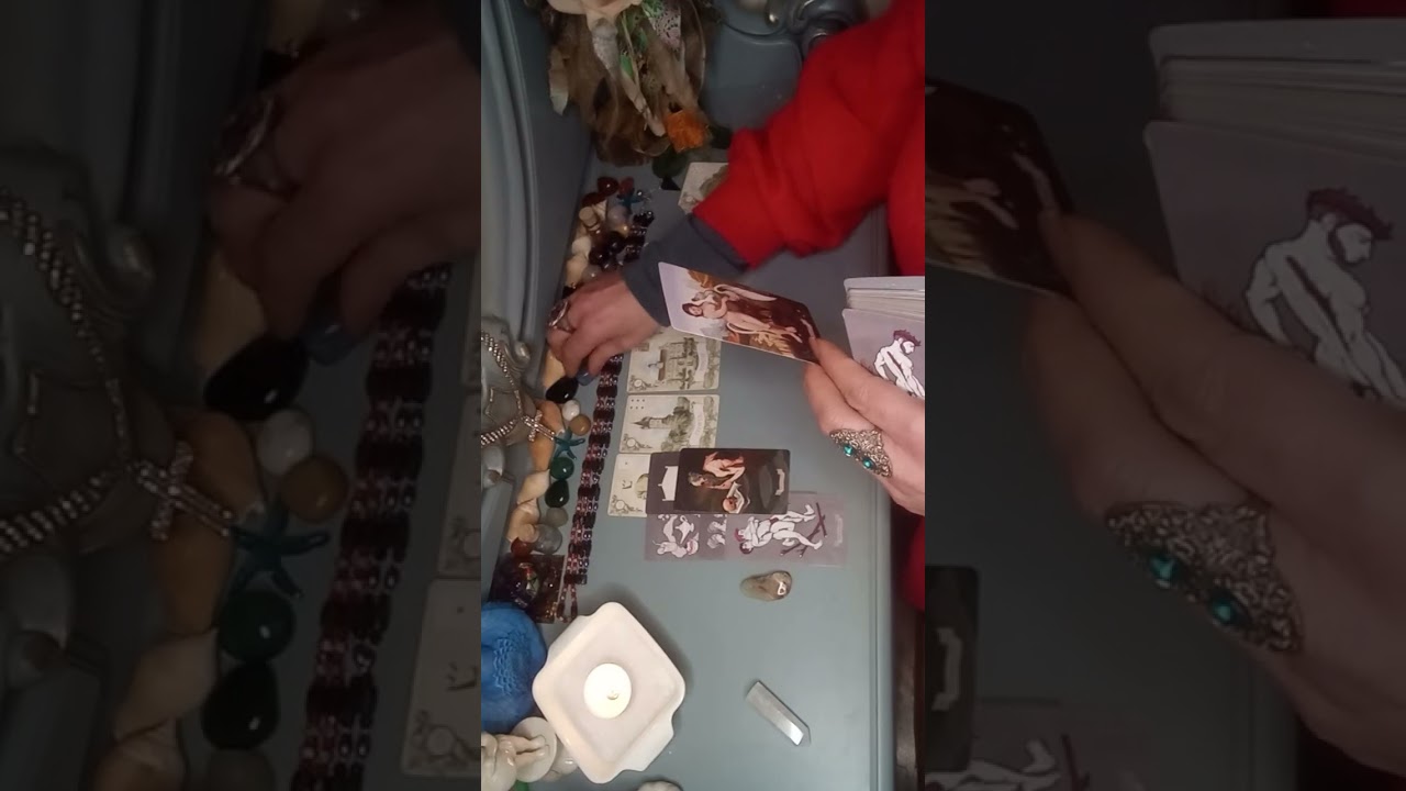 Donna ostacolante per egoismo..ritualista..protezione dall'alto..crollo di lei