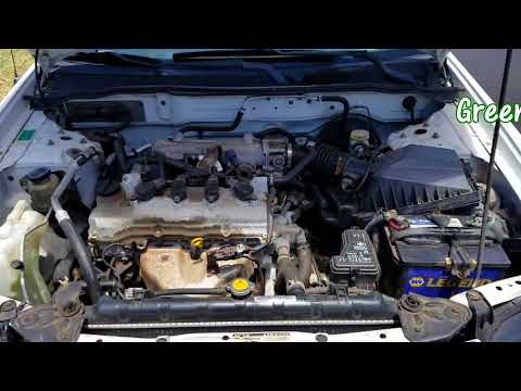 Video: Waar is het brandstofpomprelais op een Nissan Sentra uit 2005?