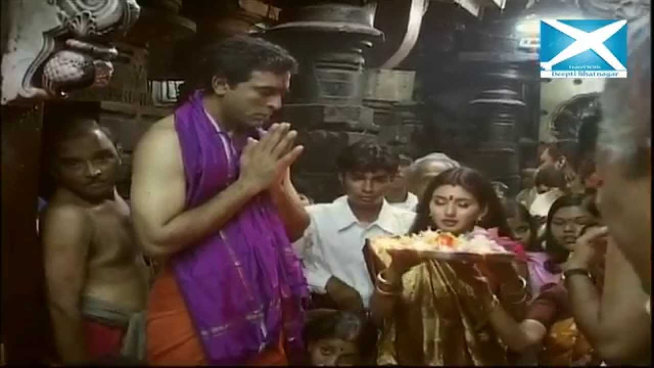 Yatra   Aarti at Mahalakshmi Temple Kolhapur