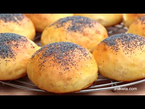 Panecillos de aceite de oliva con semillas de amapola