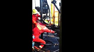 Floorman Working On Rig Floor #Rig #Ad #Drilling #Oil #Tripping