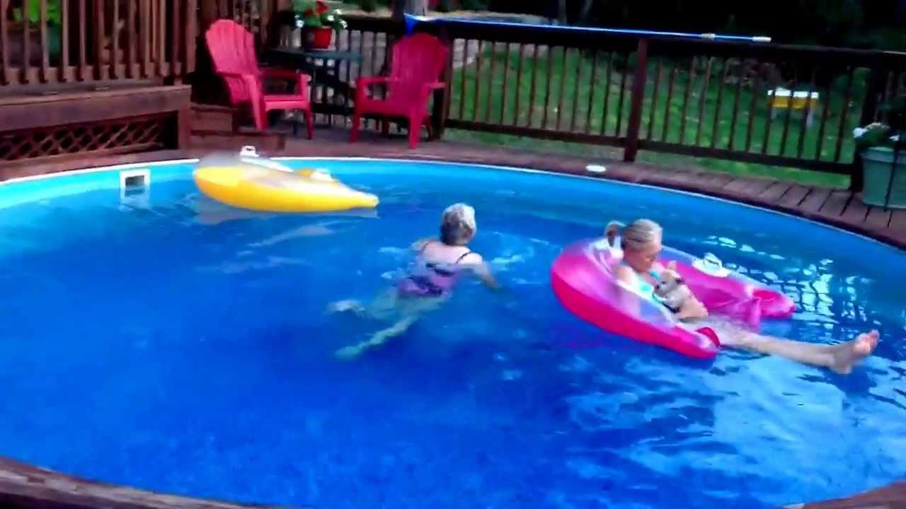 Granny in the pool. - YouTube