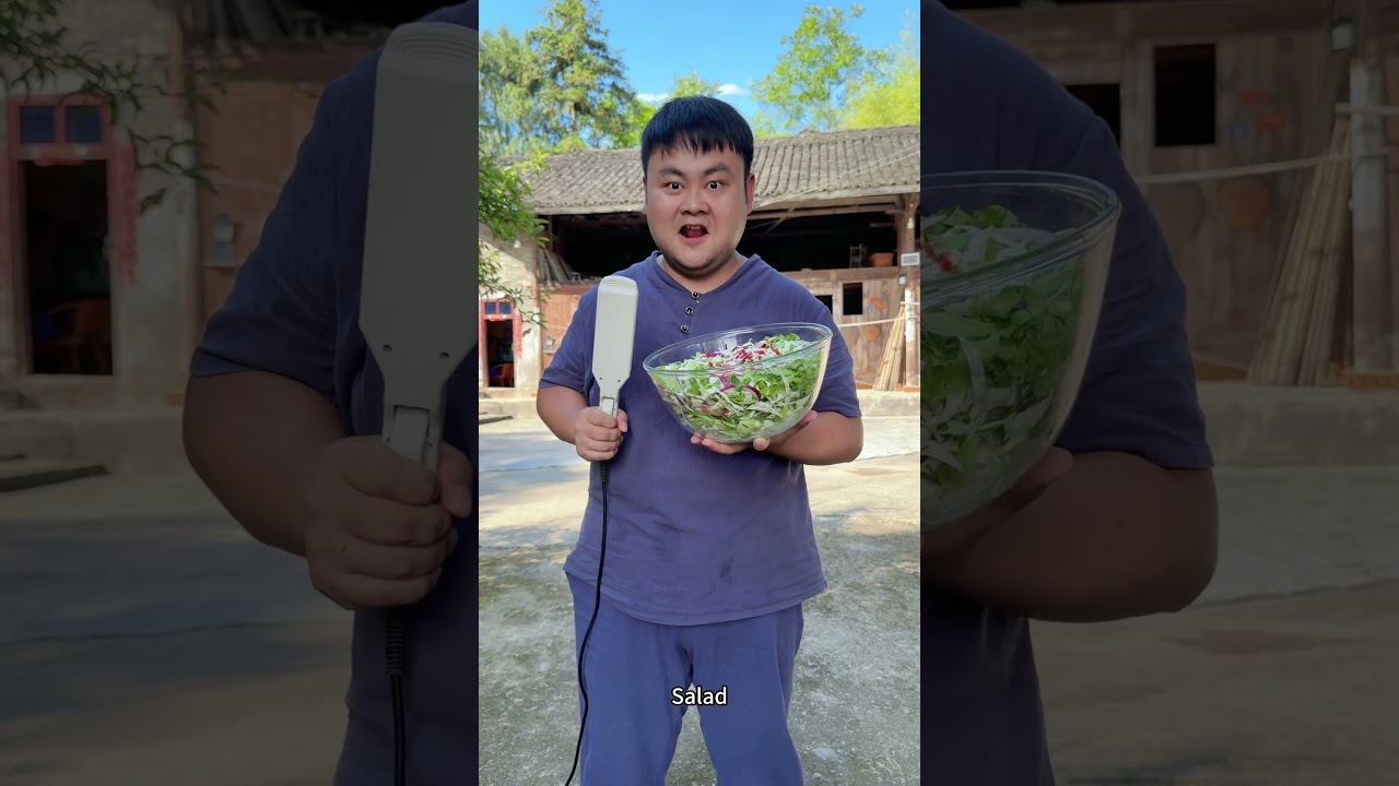 Ermao got to eat the snacks in the end😂 #funny #mukbang