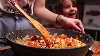 CHICKEN IN POTS. RECIPES IN THE OVEN