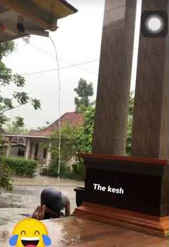 Kulo mpun angkat tangan. Atinipun ajur ajuran #toptopan#shorts#