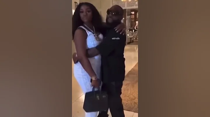 How #davido Loves to hug wife #chioma #shorts #viral