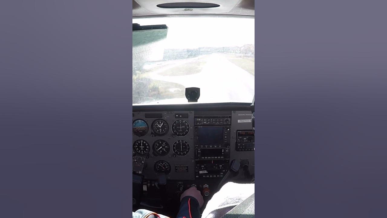 Flight Training Cessna 172 Landing #aviation #flying #privatepilot #flighttraining #cessna172