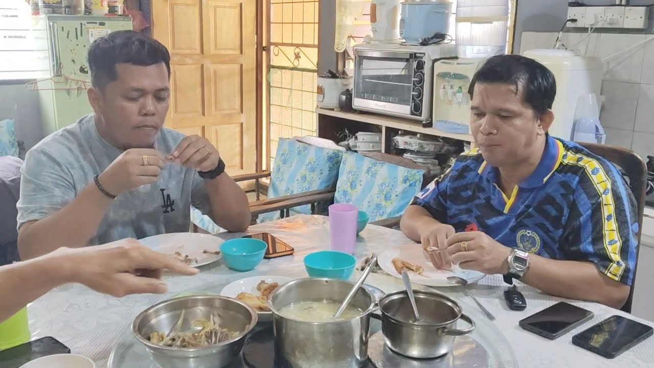 DEXTER & LINGKA SINGGAH SEKEJAP MAKAN TENGAH HARI // ADA UDANG PASIN GAISS