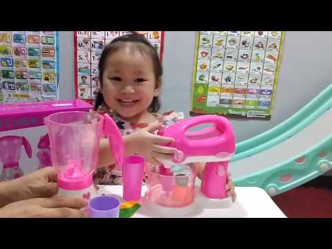 นารา | เล่นเครื่องปั่นน้ำผลไม้ ปั่นได้จริงๆ |  2 ขวบ 6 เดือน