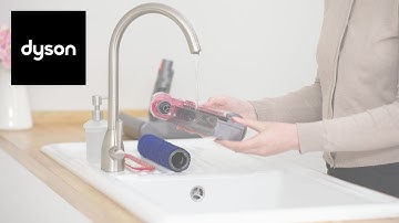 How to maintain your Dyson Submarine™ wet roller head