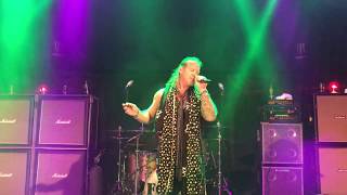 FOZZY - Elevator (1st part) - Indianapolis IN 9/13/2018 Chris Jericho