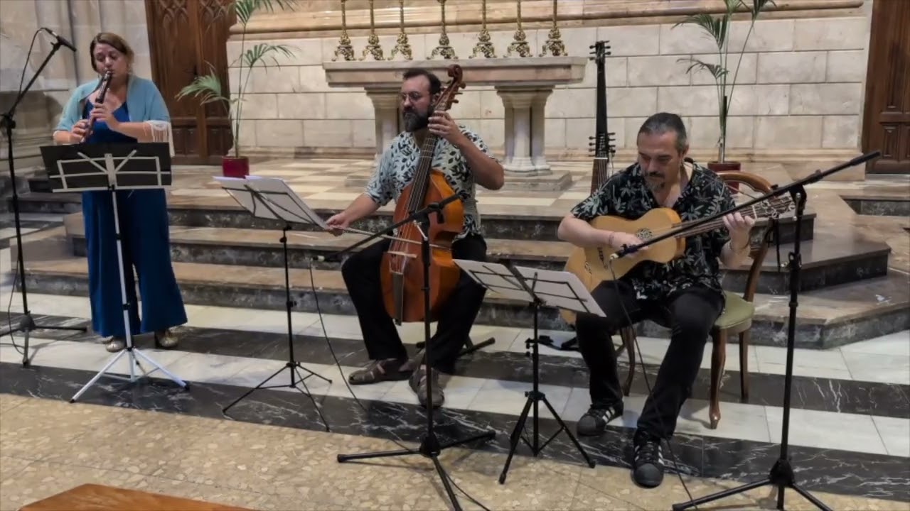 Lux Aurumque ensemble