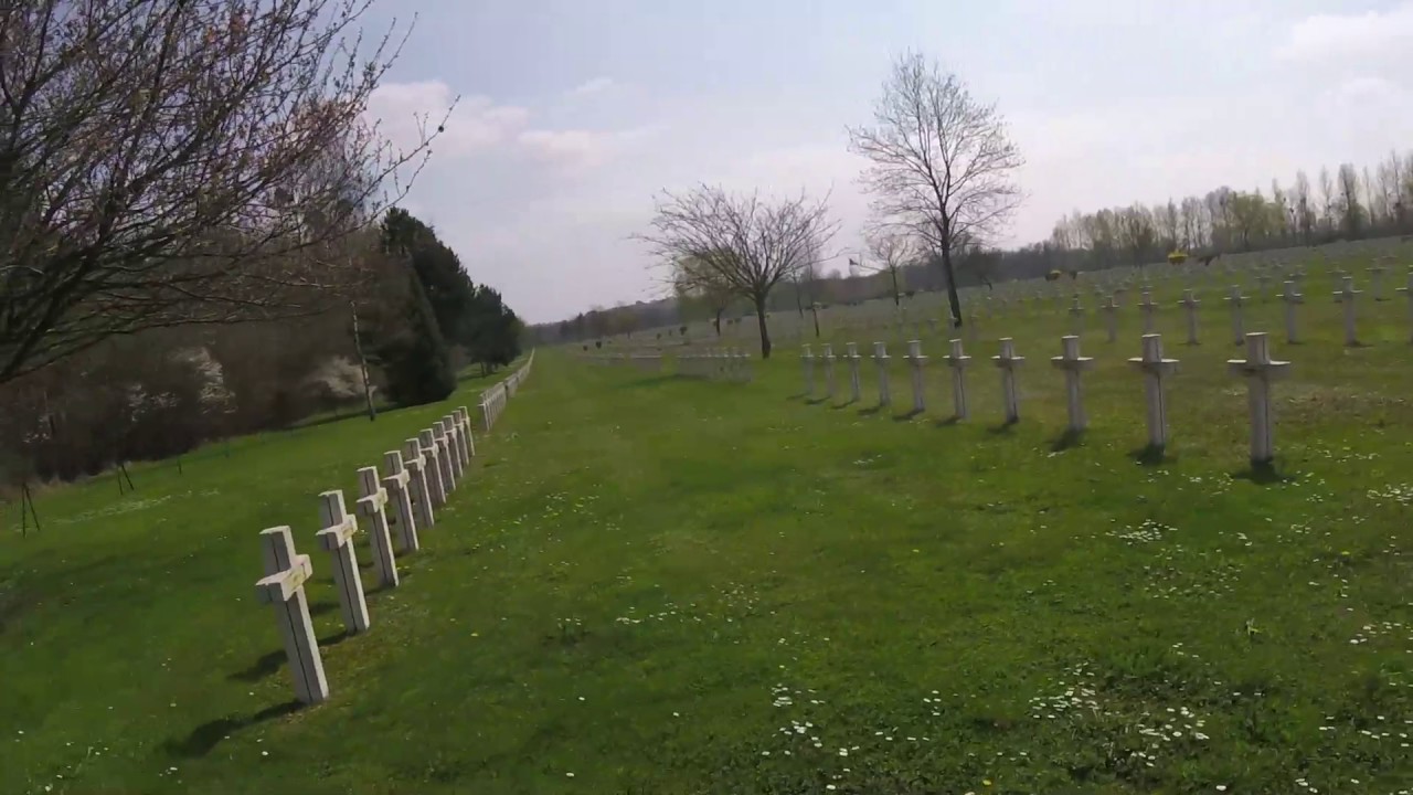 Run Around the Planet E429 - Nécropole de Minaucourt