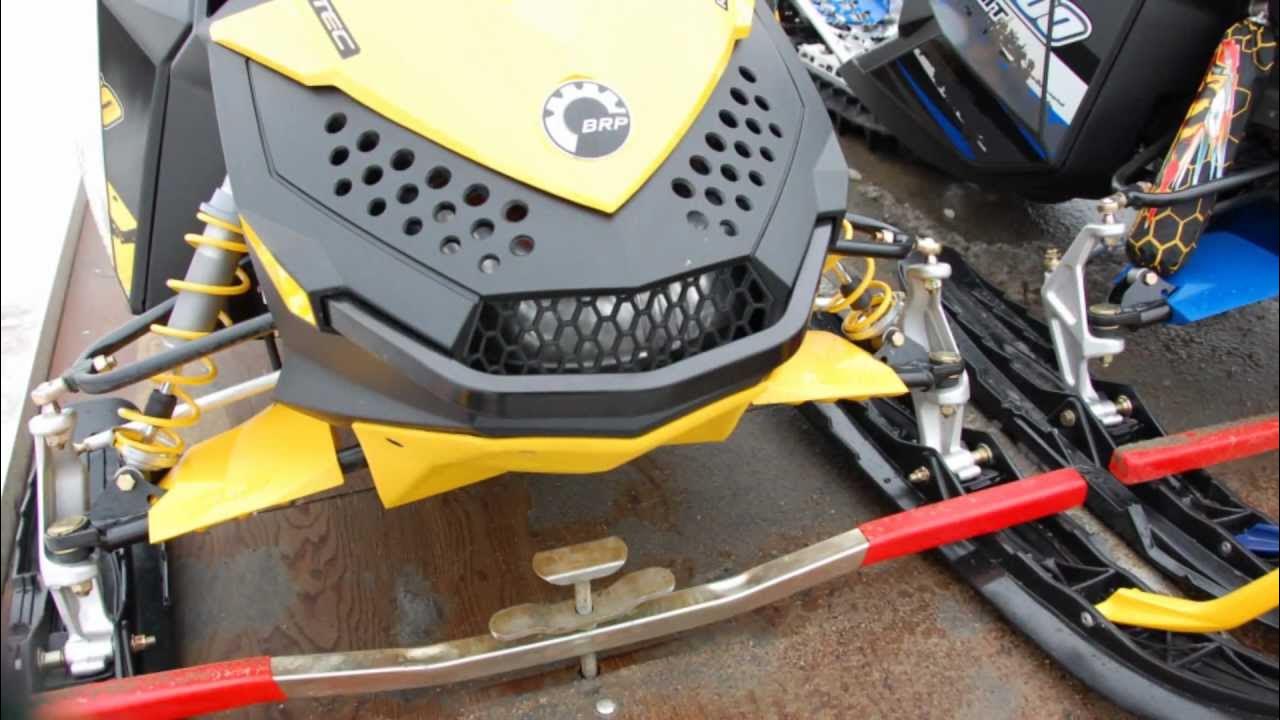 BRP Summit SP 600 E Tec 146