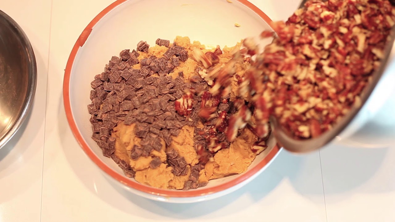 Dark Chocolate Chunk With Smoked Pecans // 4 Pack video thumbnail